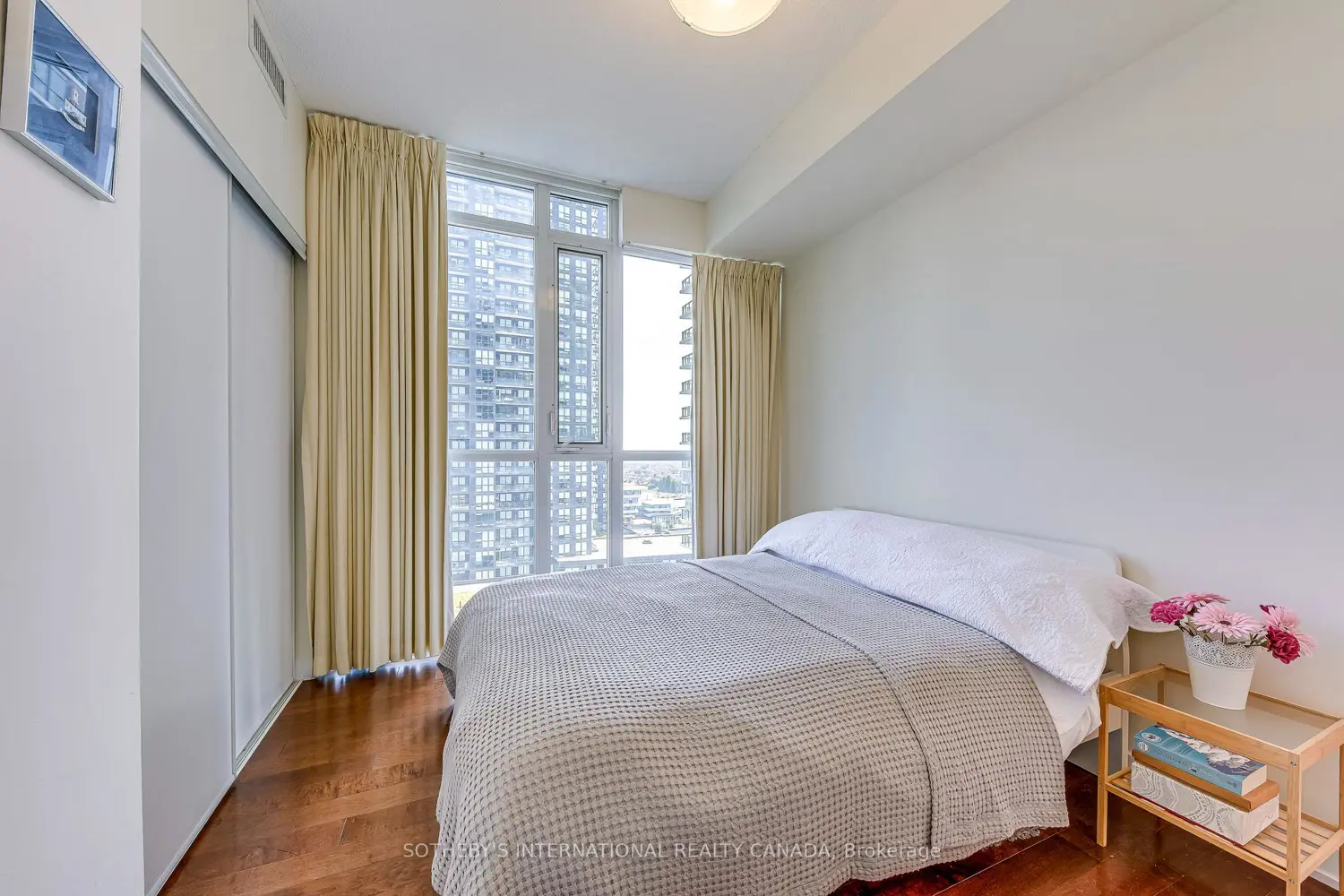 Additional image 12 of 4070 Confederation Parkway 1202