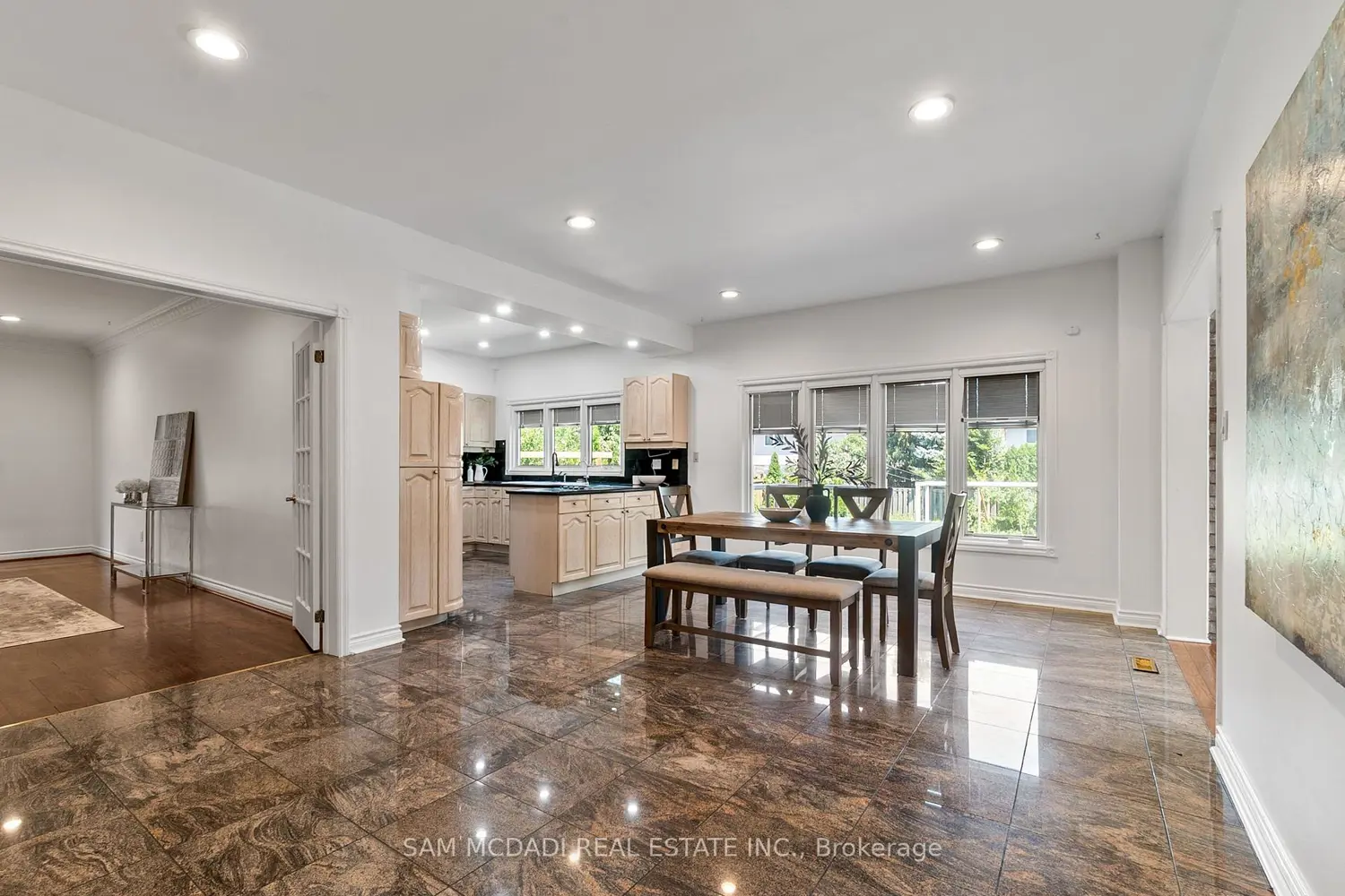 Additional image 5 of 2339 Glengarry Road