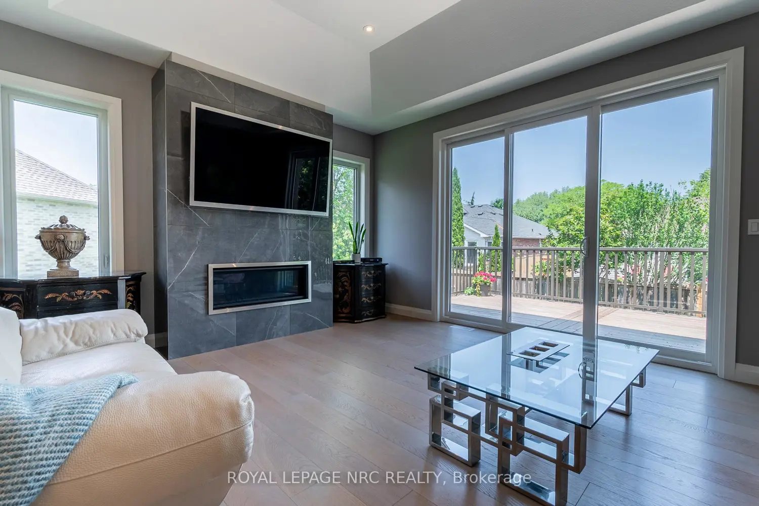 Additional image 8 of 11 Emily Lane