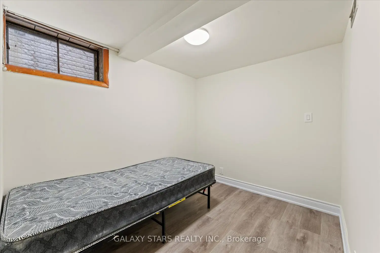 Additional image 17 of 732 Church Street