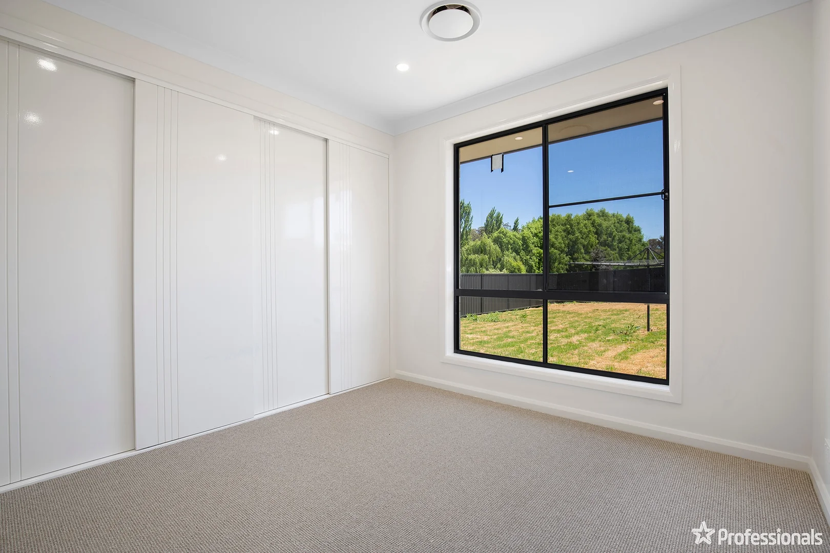 Additional image 10 of 15 Madgwick Drive, Armidale NSW 2350
