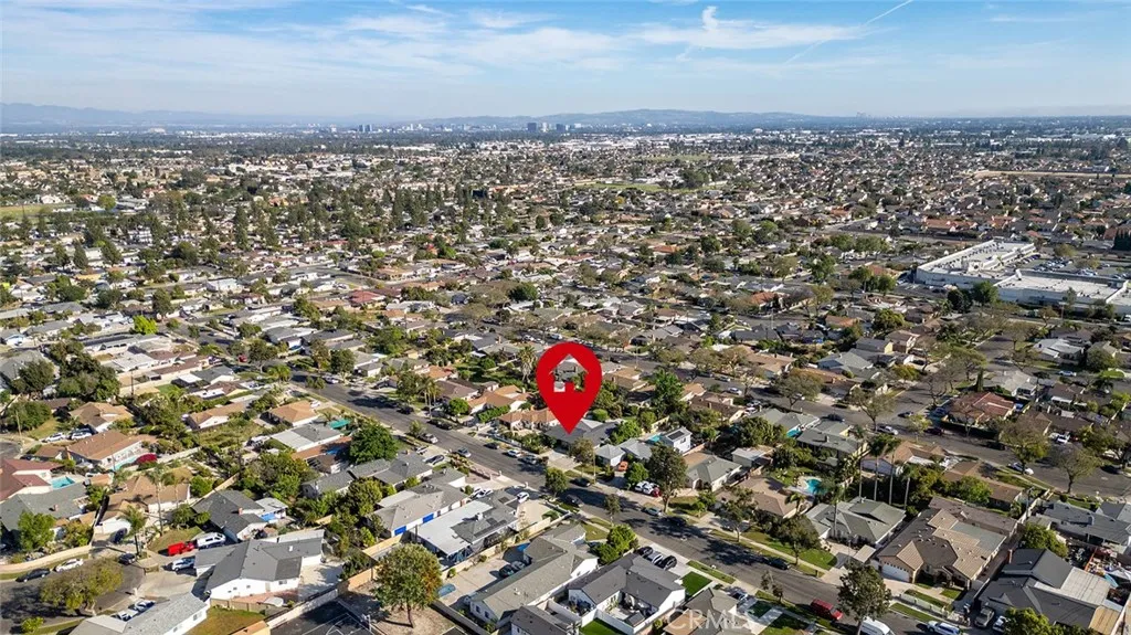 Additional image 76 of 5026 W Roberts Dr, Santa Ana, CA 92704
