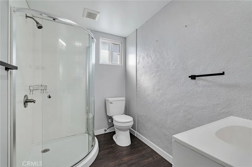 Additional image 71 of 70 W Claremont St, Pasadena, CA 91103