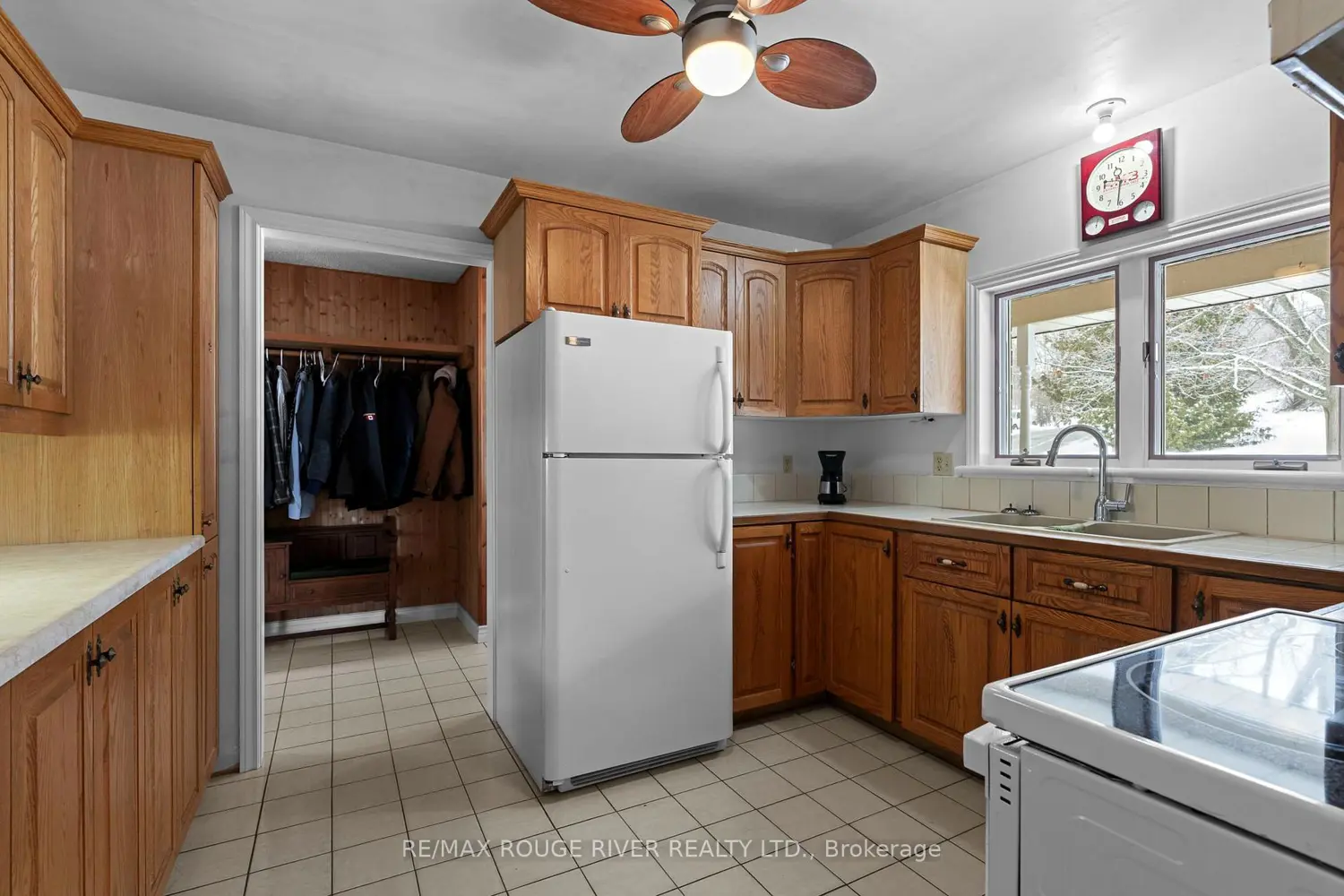 223 Turk Road photo 5