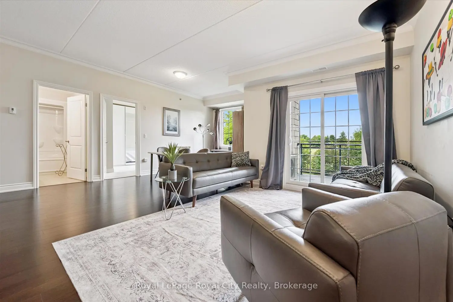 Additional image 3 of 1440 Gordon Street 122