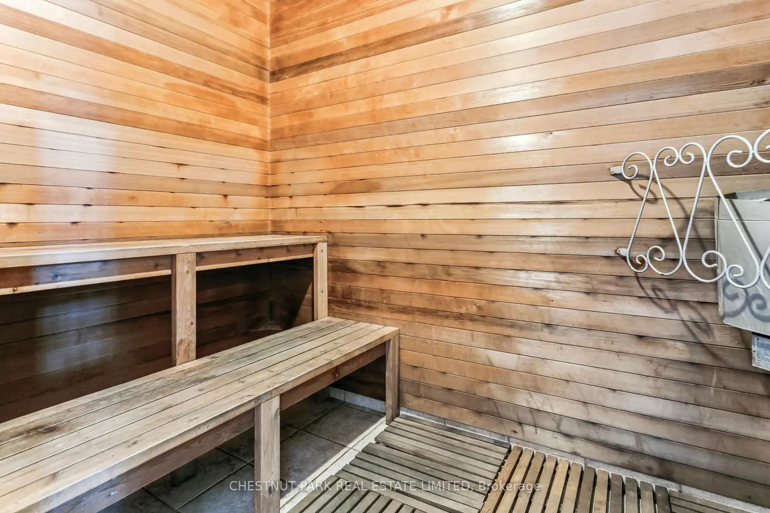 Additional image 13 of 2055 Appleby Line 306