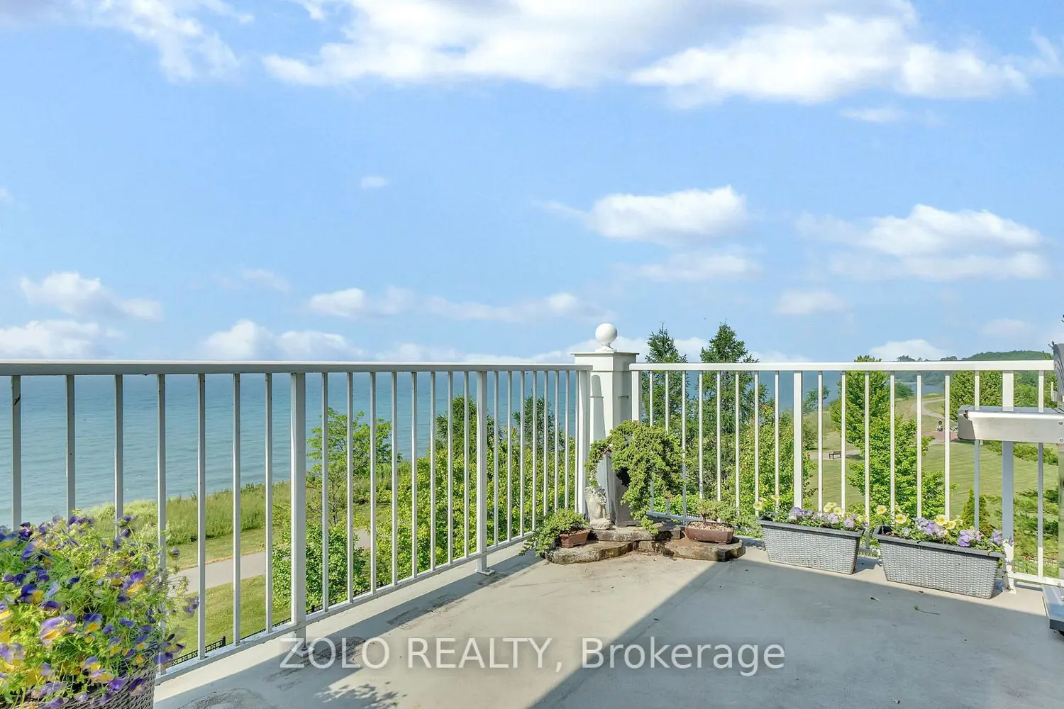 Additional image 9 of 395 Lakebreeze Drive 301