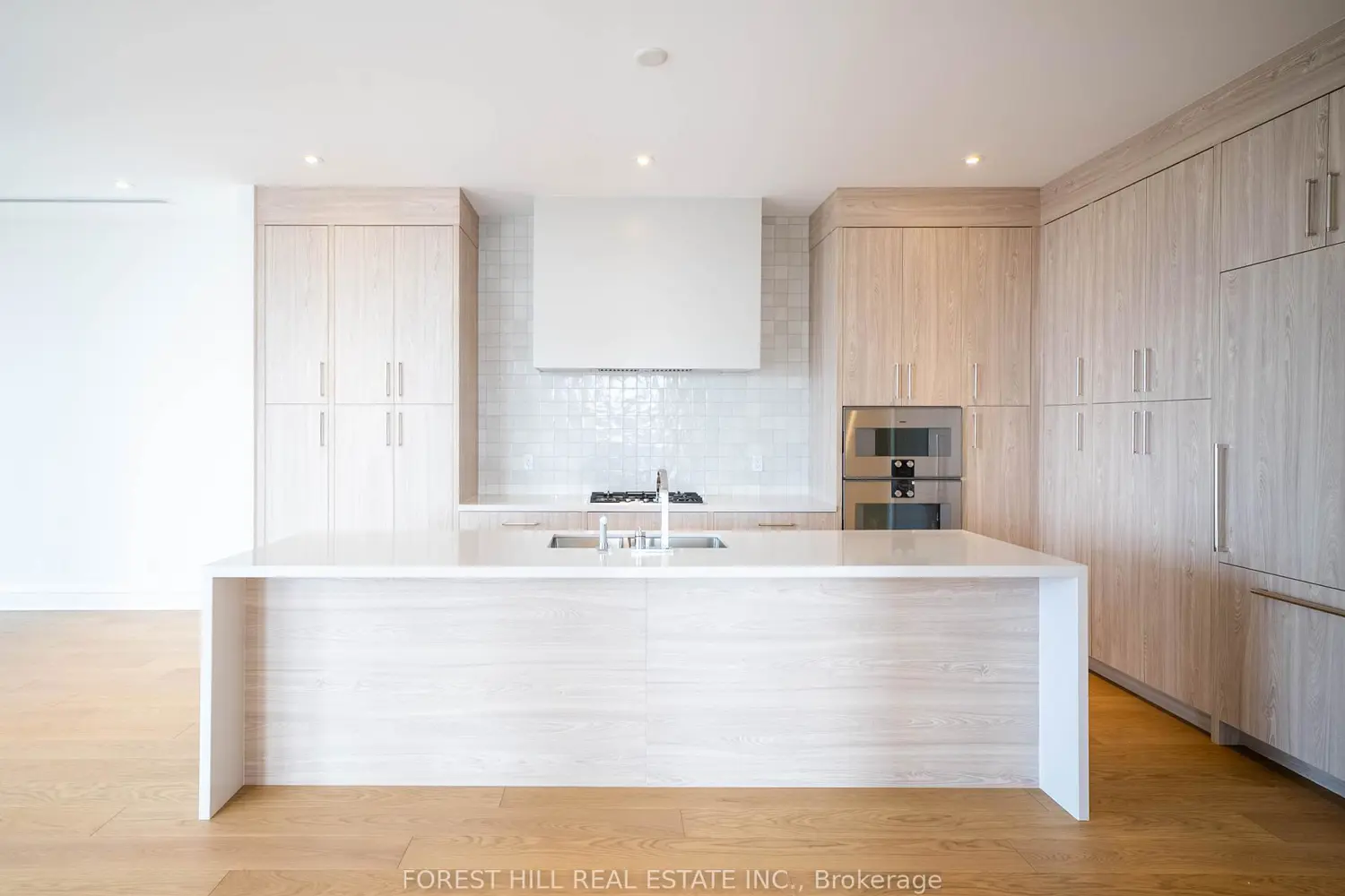 Additional image 12 of 2010 Bathurst Street 6A