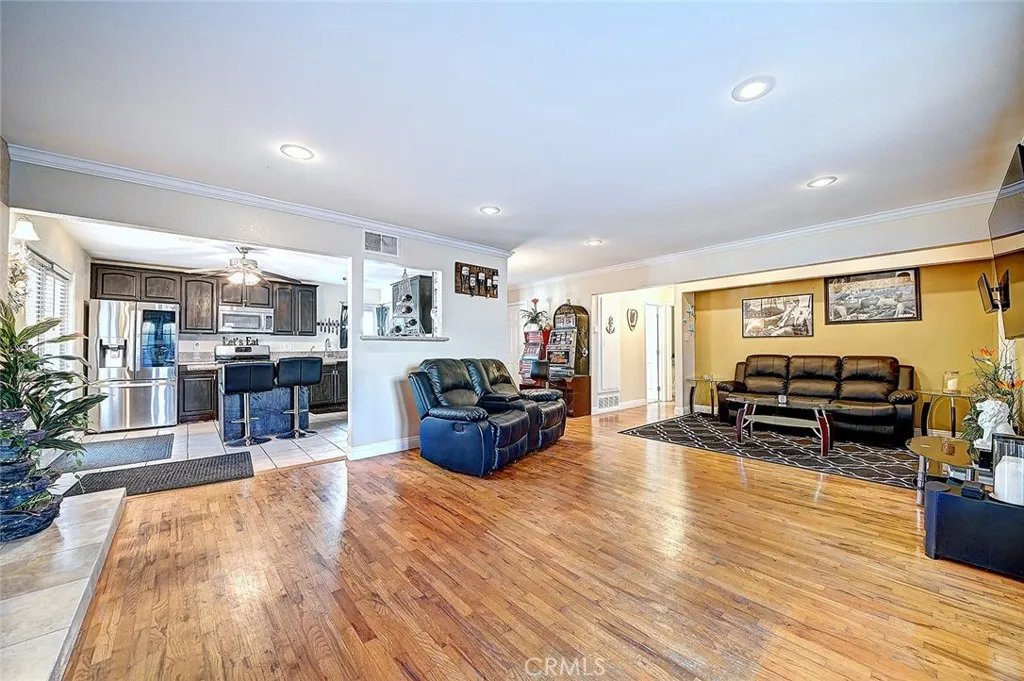 Additional image 10 of 8297 E Carburton St, Long Beach, CA 90808