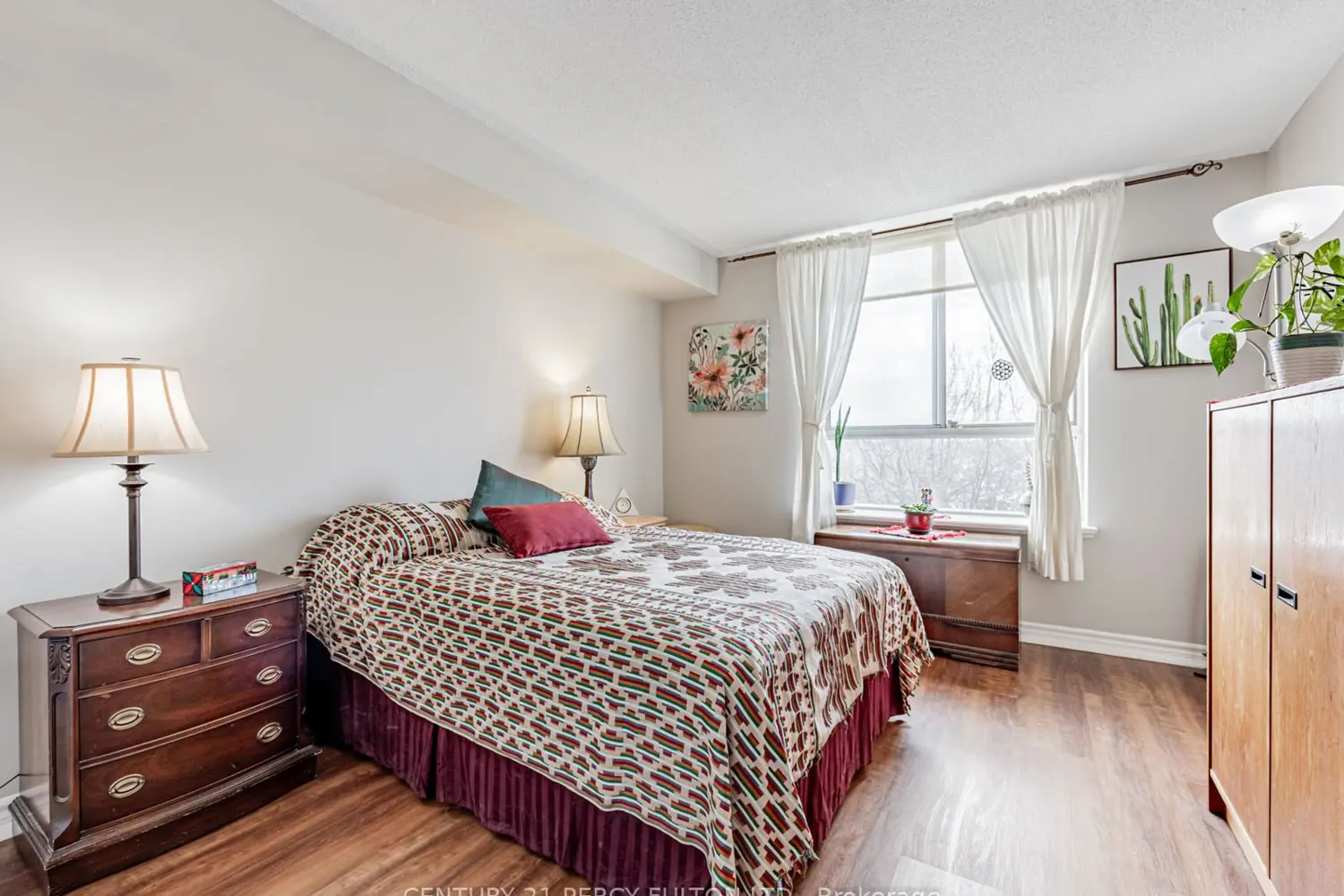 Additional image 15 of 1485 Lakeshore Road 909