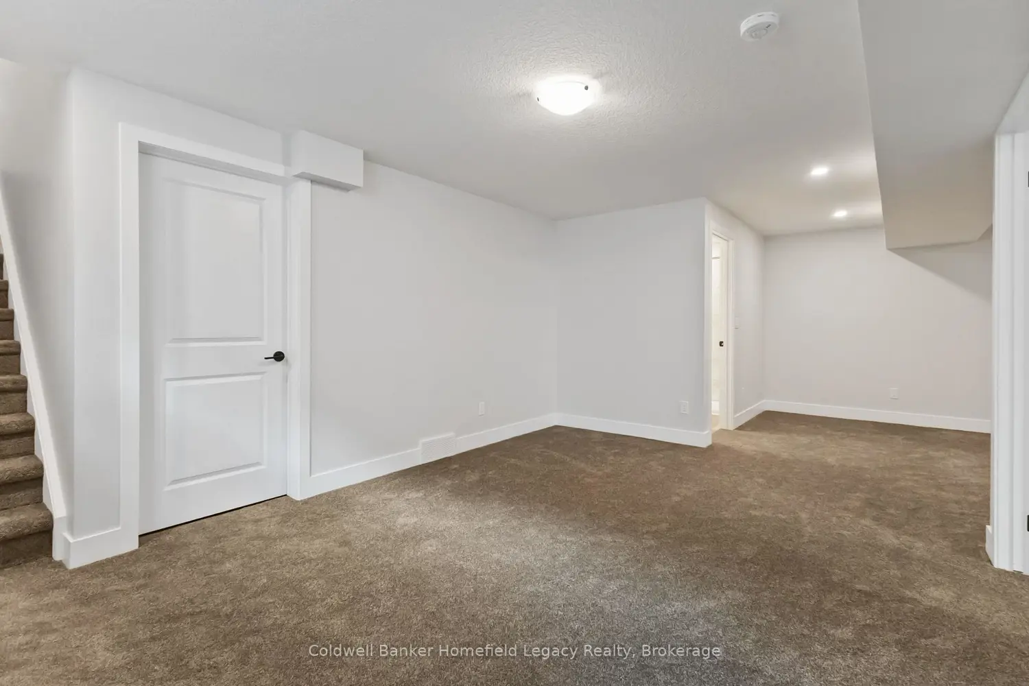 Additional image 11 of 165 Egan Avenue 6