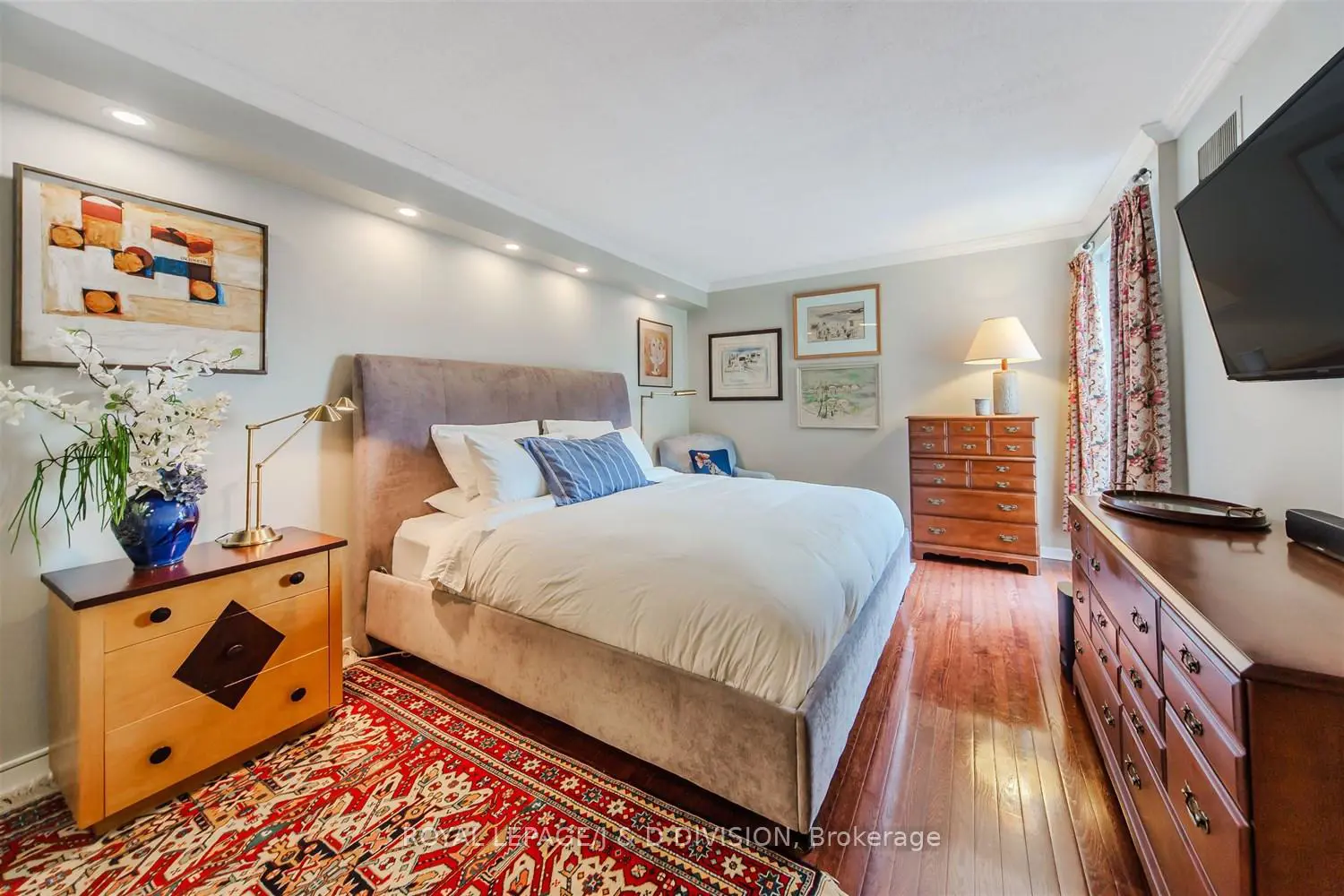 Additional image 10 of 298 Jarvis Street 1607