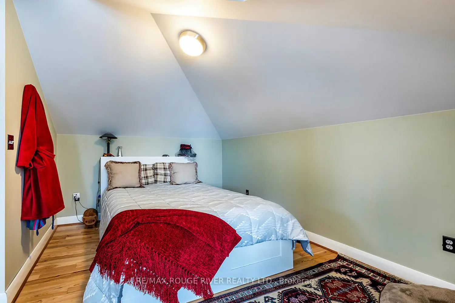 Additional image 10 of 3989 Mcintosh Road