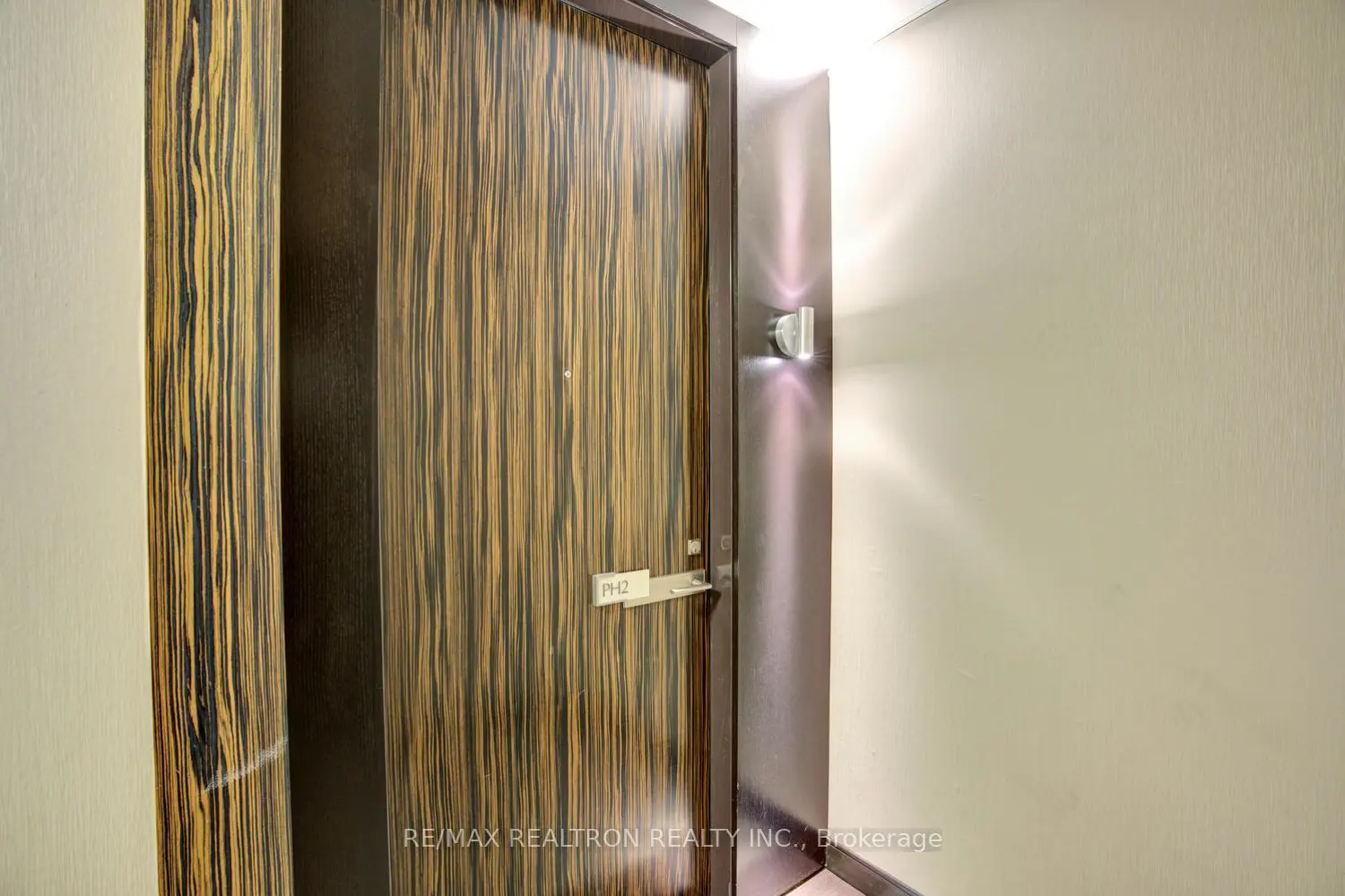 Additional image 6 of 253 South Park Road Ph#2