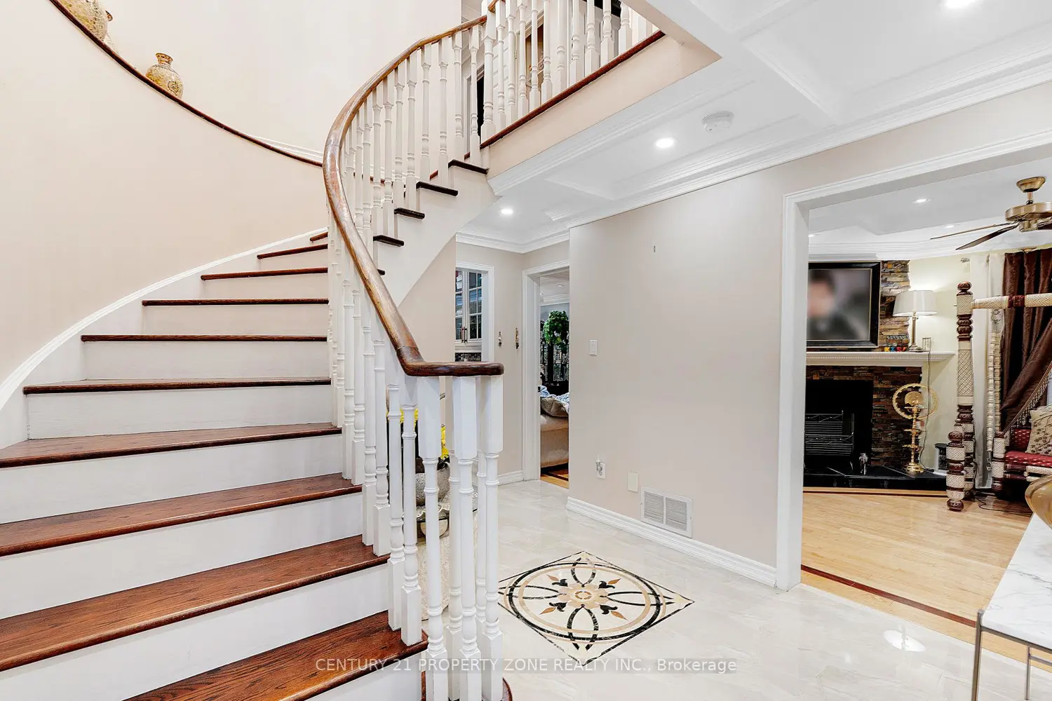 Additional image 4 of 2565 Scarth Court