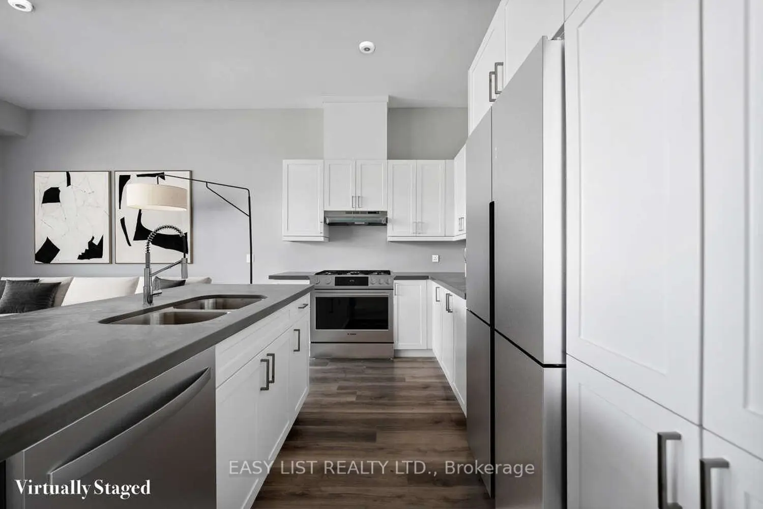 121 Ivy Crescent photo 3