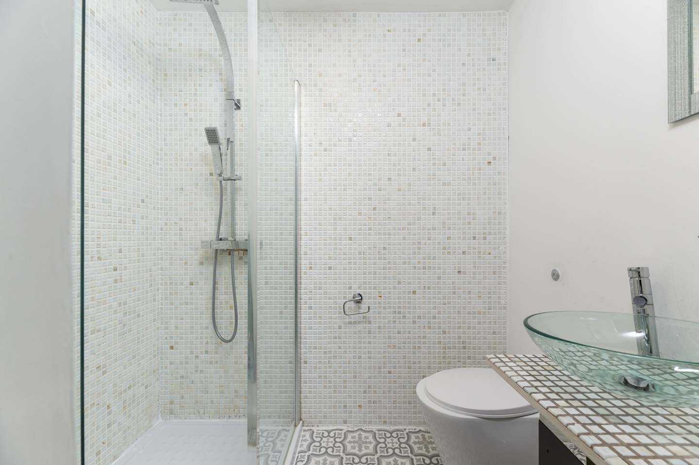 Additional image 30 of 5 Bed Detached House, Fully Furnished In North Leeds, LS17, N1 7GU