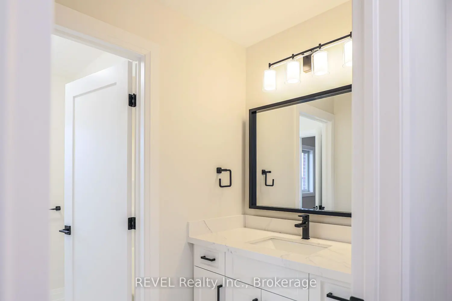 Additional image 11 of 111 Acacia Road