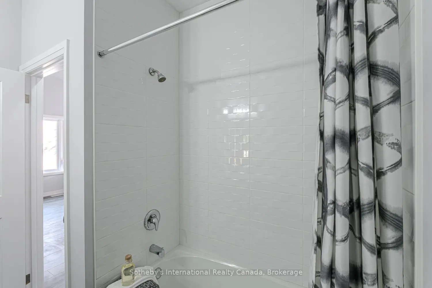 Additional image 12 of 550 Grey Street 20