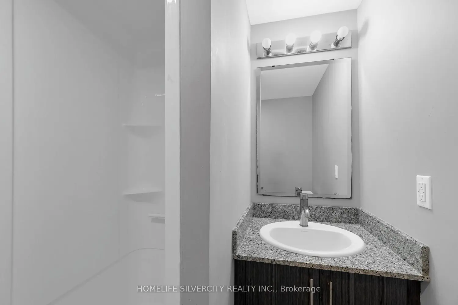 Additional image 20 of 275 Larch Street A405