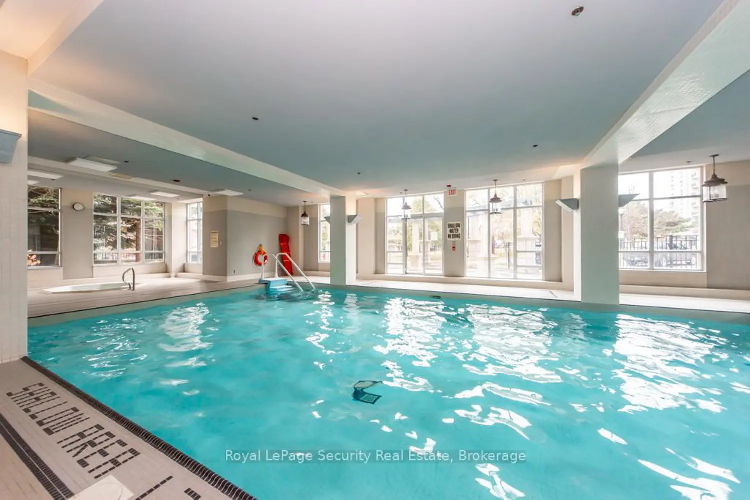 Additional image 19 of 38 Fontenay Court 1402