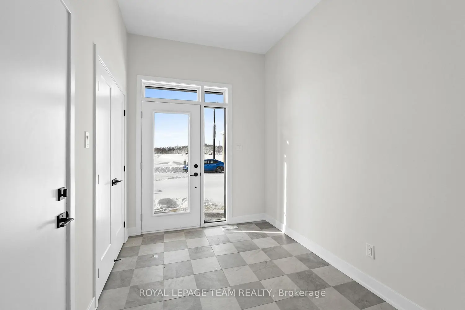 Additional image 3 of 1051 Moore Street