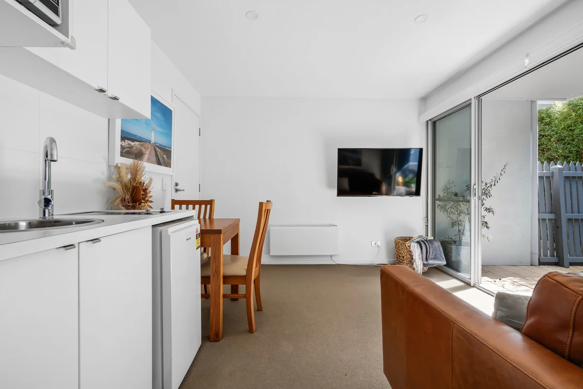 Additional image 9 of 12 / 48-50 Bank Street, Port Fairy VIC 3284