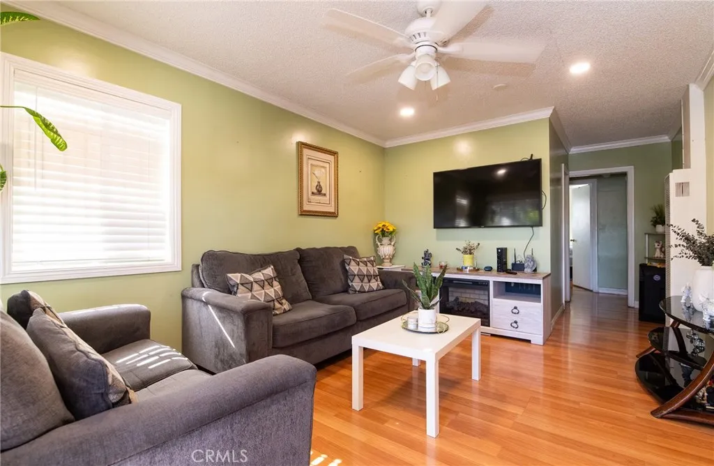 Additional image 13 of 2121 E Shauer St, Compton, CA 90222