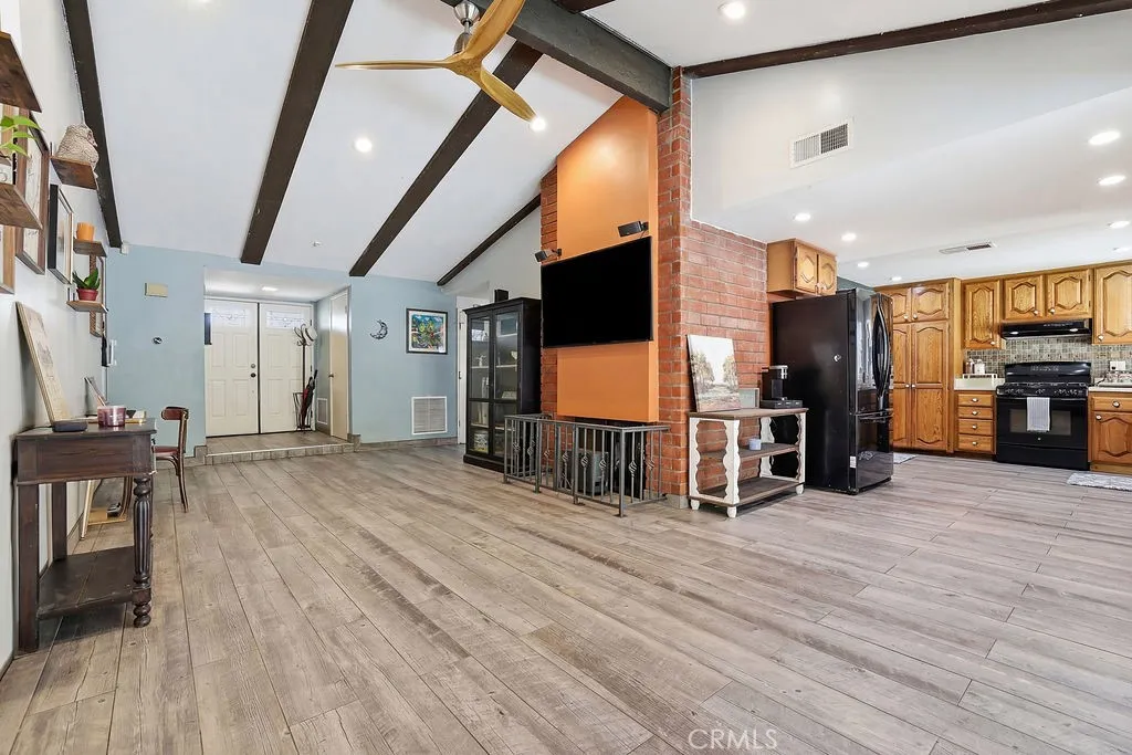 Additional image 6 of 29223 Flowerpark Drive, Canyon Country, CA 91387