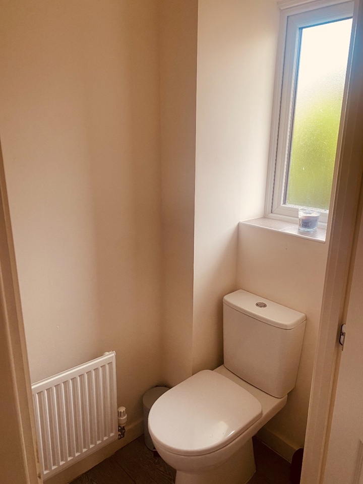 Additional image 8 of Room in a Shared House, South Parkway, LS14, N1 7GU