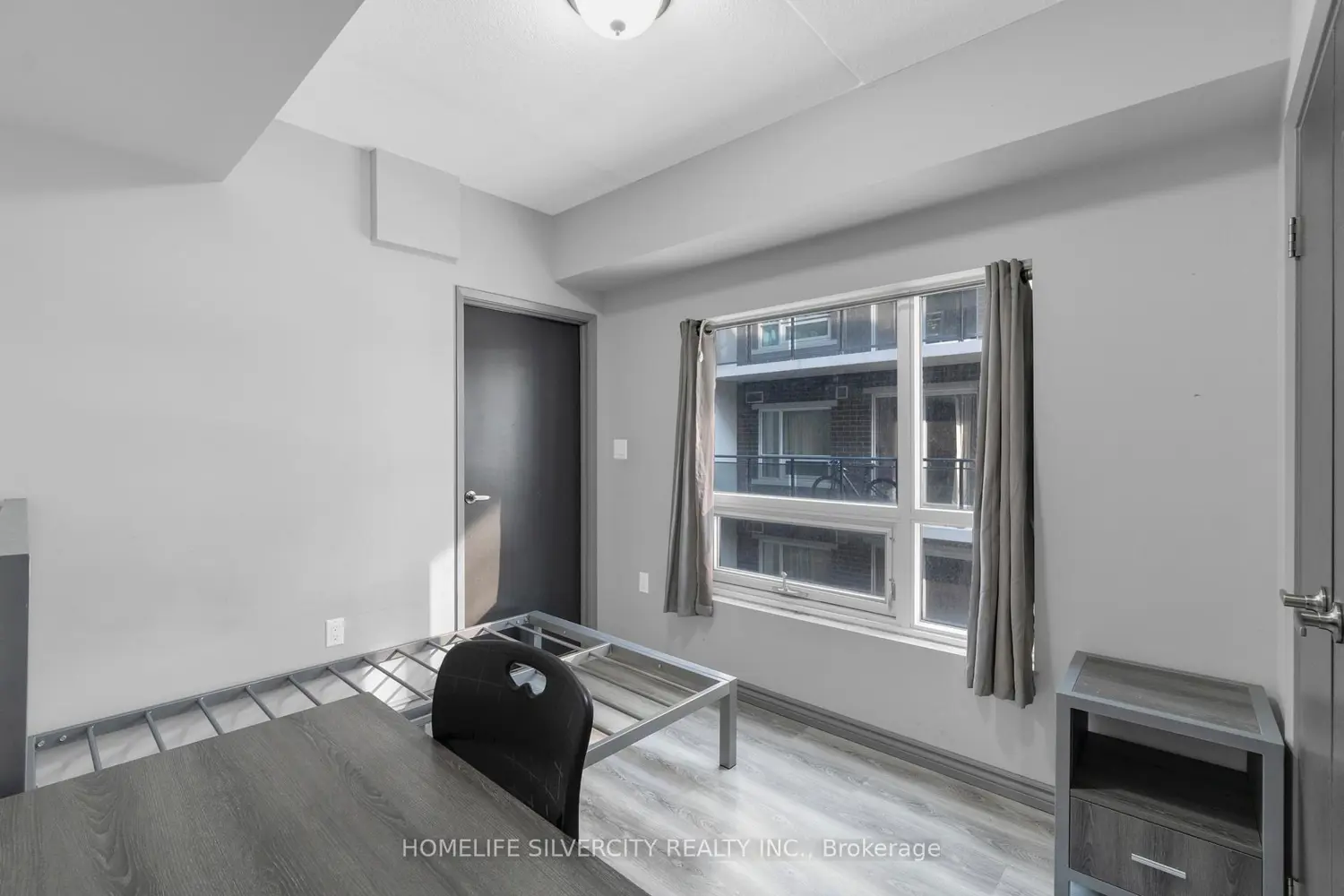 Additional image 10 of 275 Larch Street A405