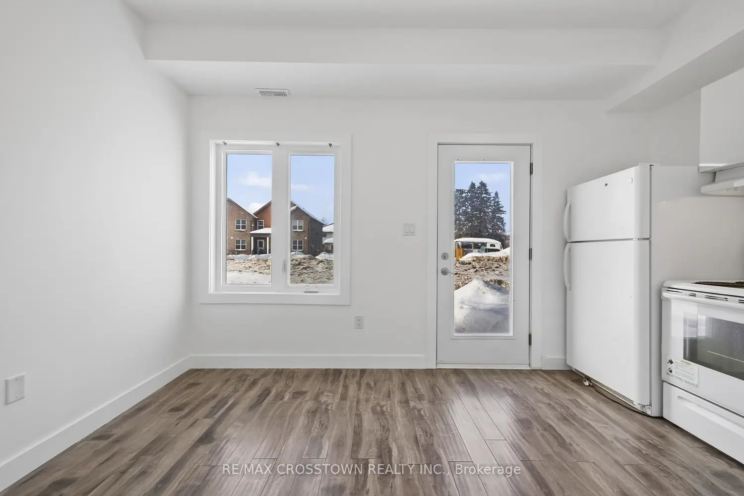 Additional image 15 of 540 Essa Road 2