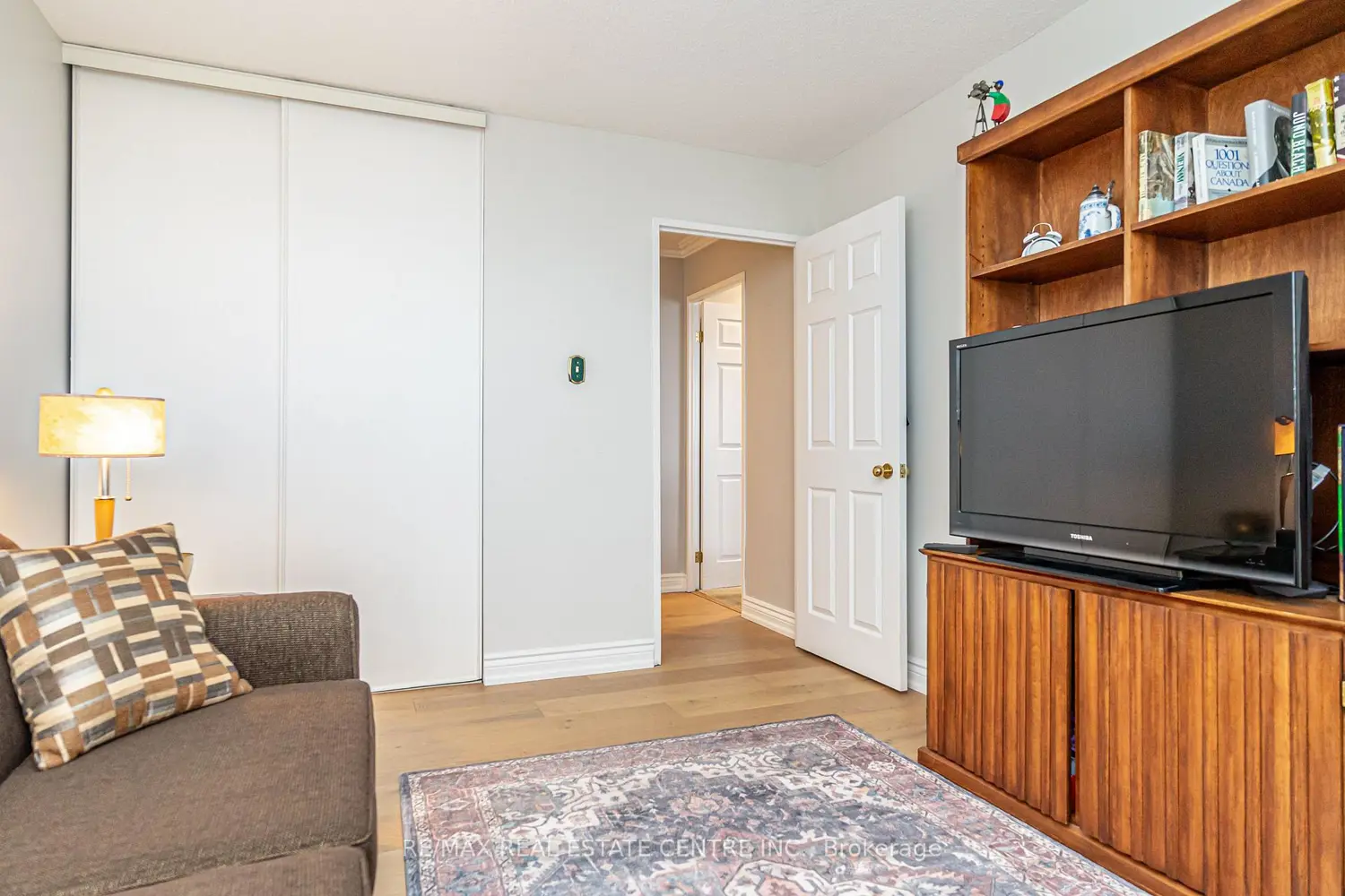 Additional image 7 of 20 Cherrytree Drive 806