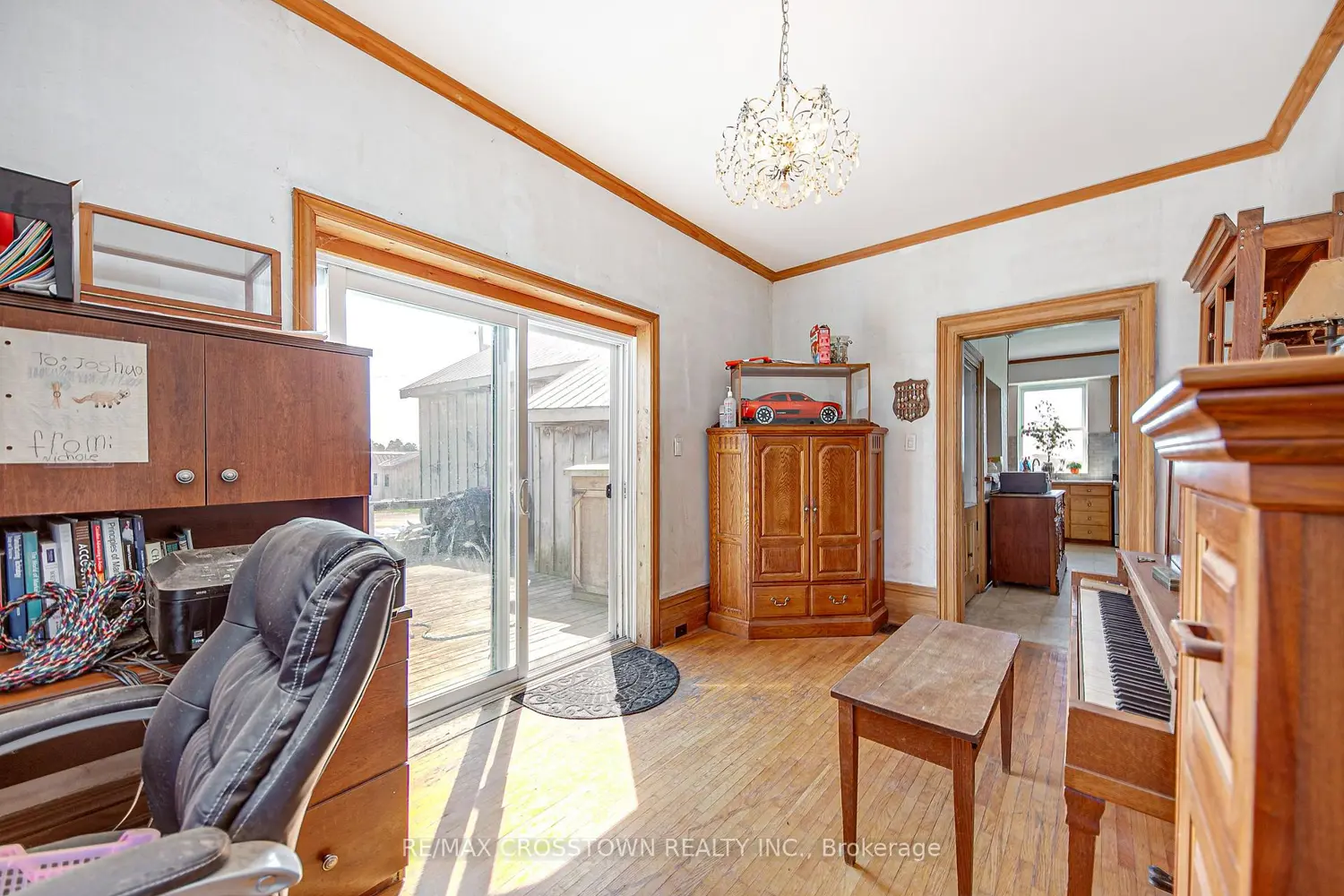 Additional image 13 of 6409 10Th Line