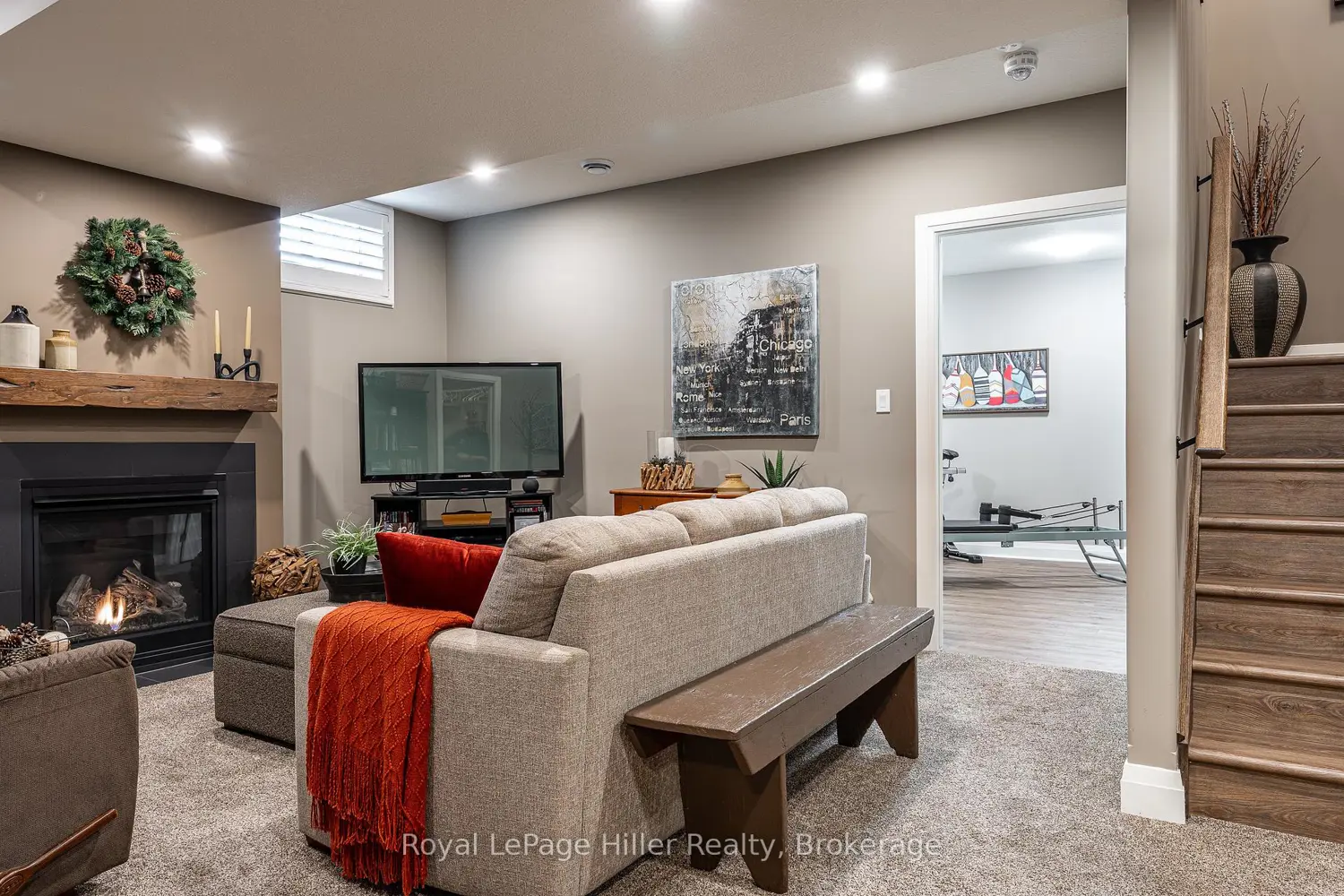 Additional image 18 of 687 Forman Avenue