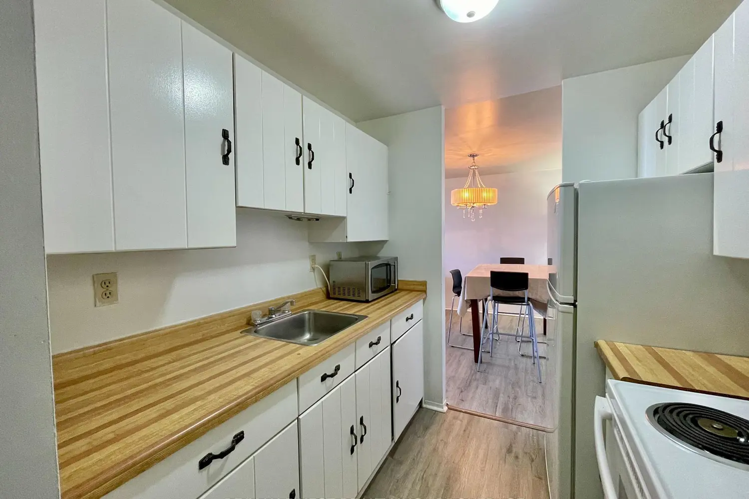 Additional image 4 of 17 Eldon Hall Place 602