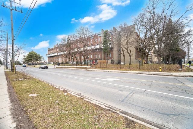 Additional image 2 of 255-10 Eddystone Avenue, Toronto, ON, M3N 2T2