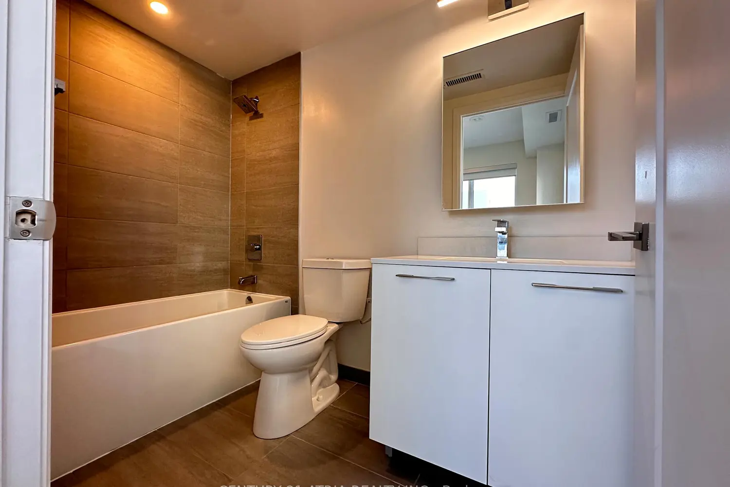 Additional image 10 of 18 Water Walk Drive 1008