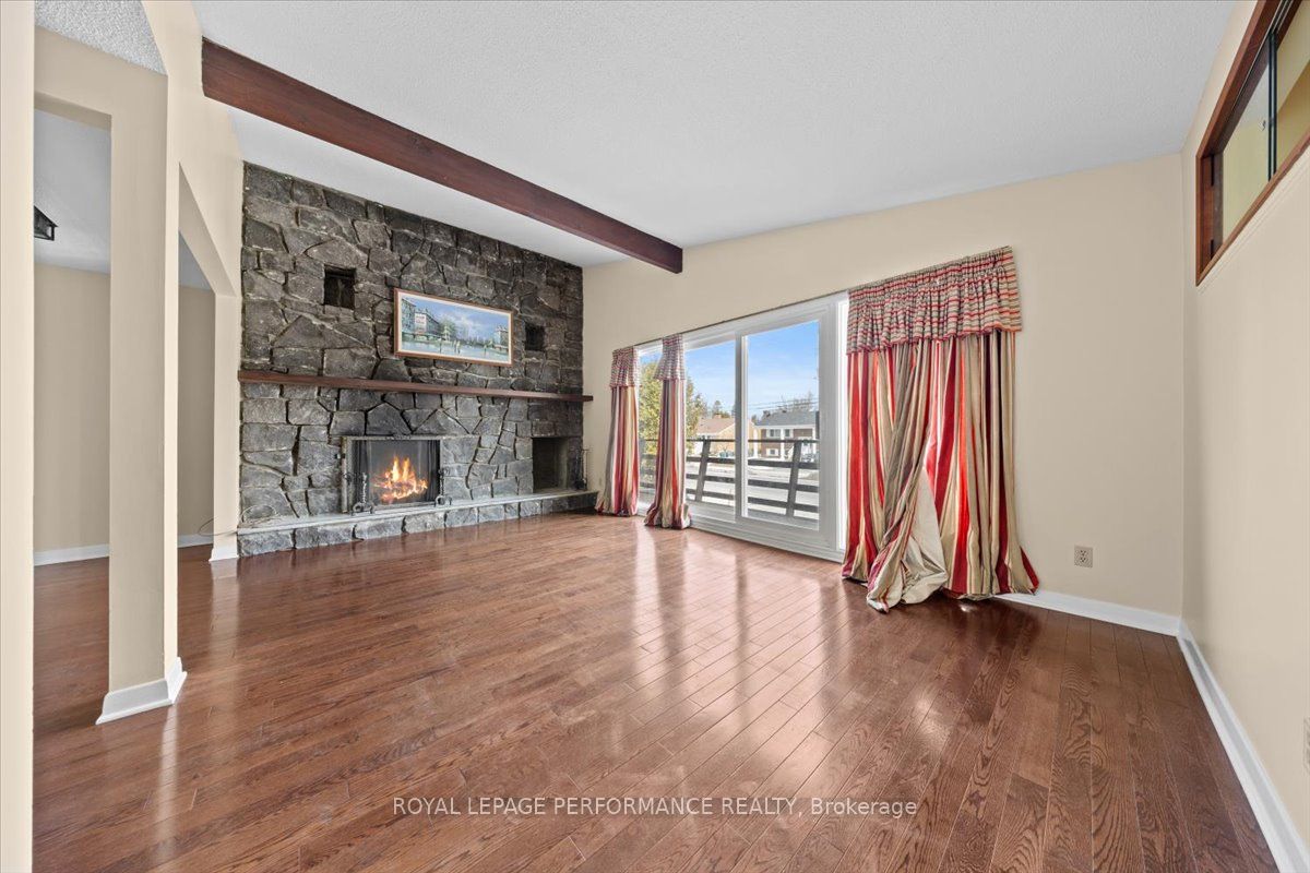 Additional image 3 of 2212 St Laurent Boulevard, Ottawa, ON, K1G 1B2