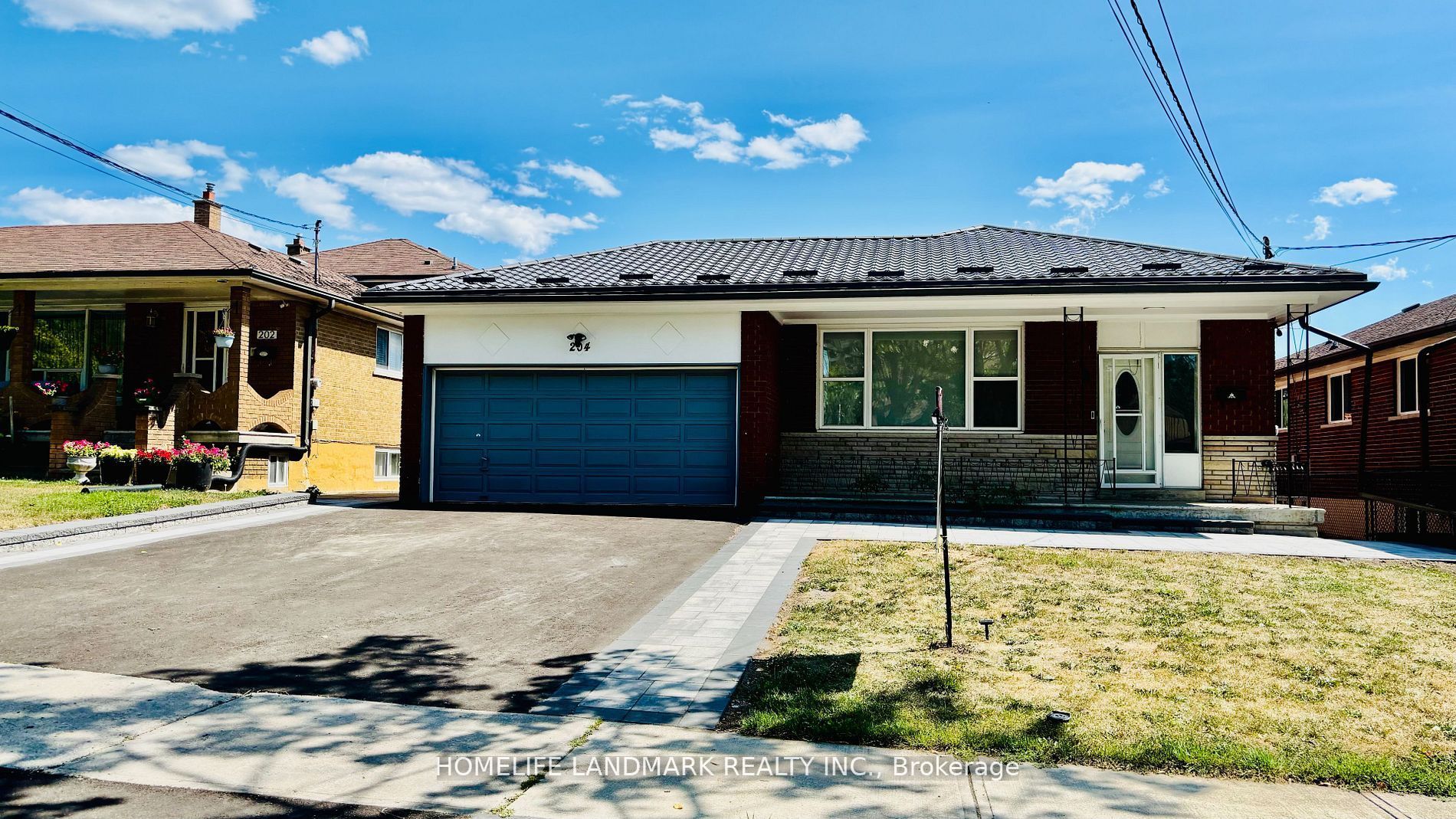 204 Derrydown Road, Toronto, ON, M3J 1S1