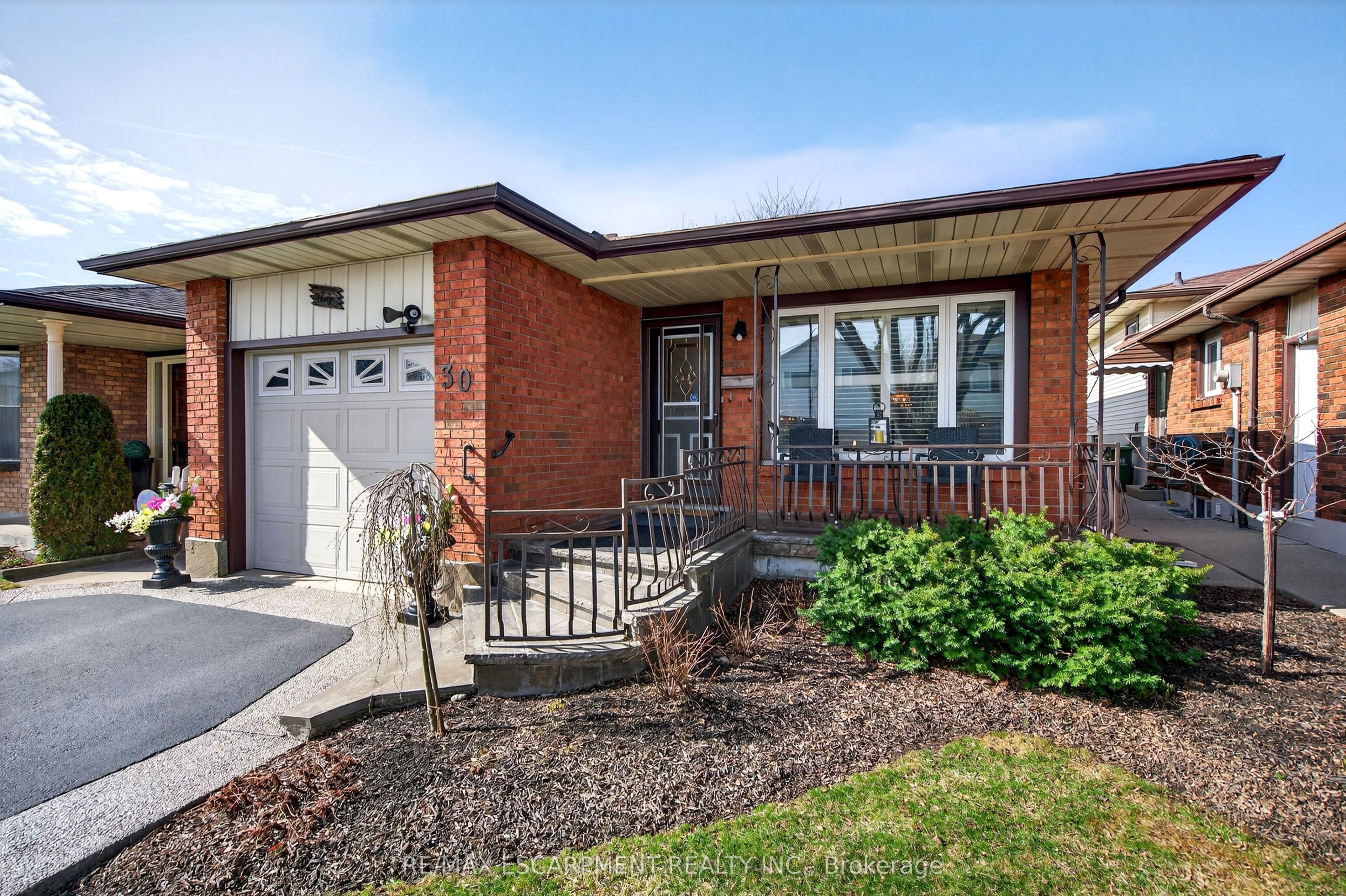 Additional image 2 of 30 Basin Crescent, Hamilton, ON, L8T 4W8