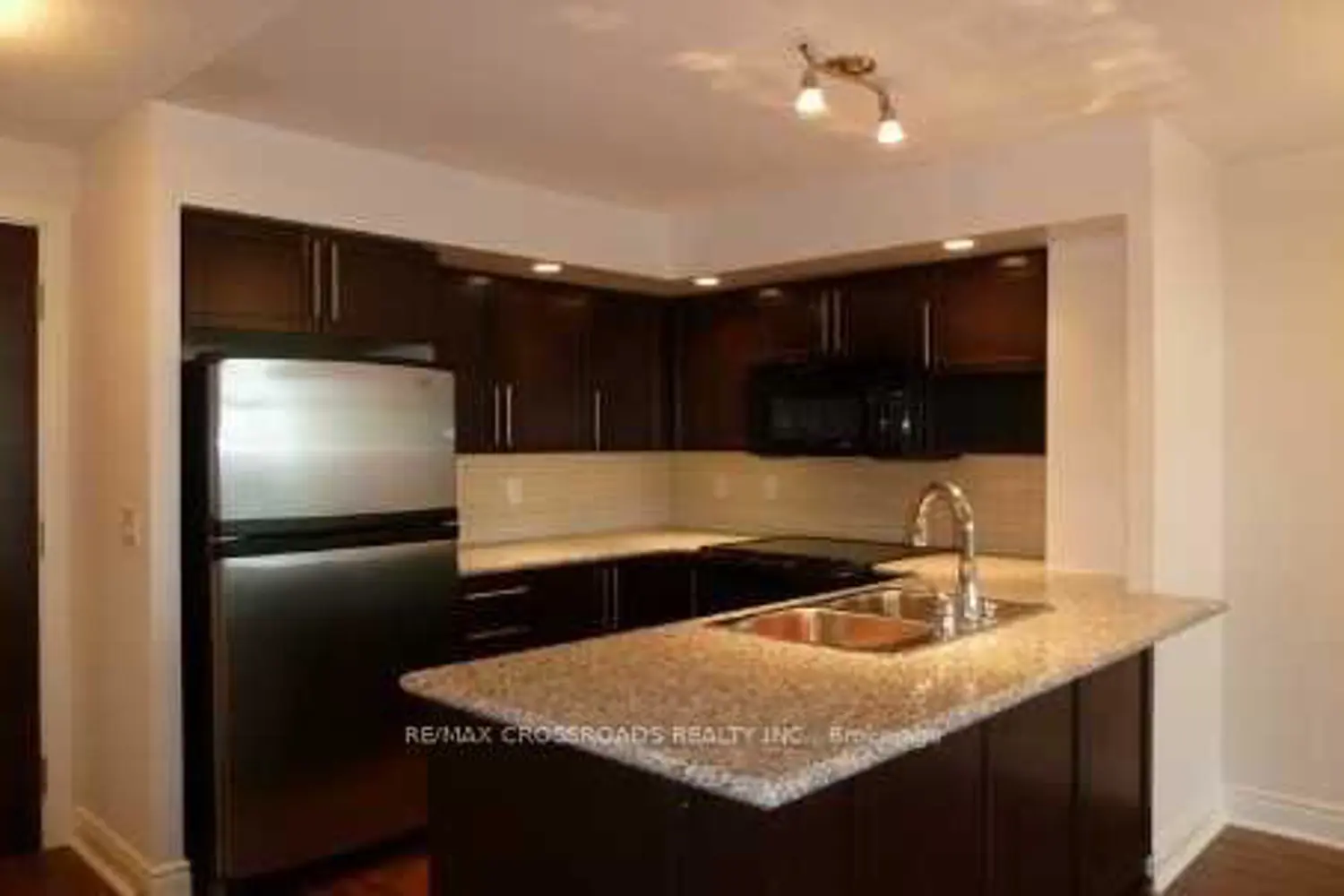 Additional image 10 of 23 Cox Boulevard 659