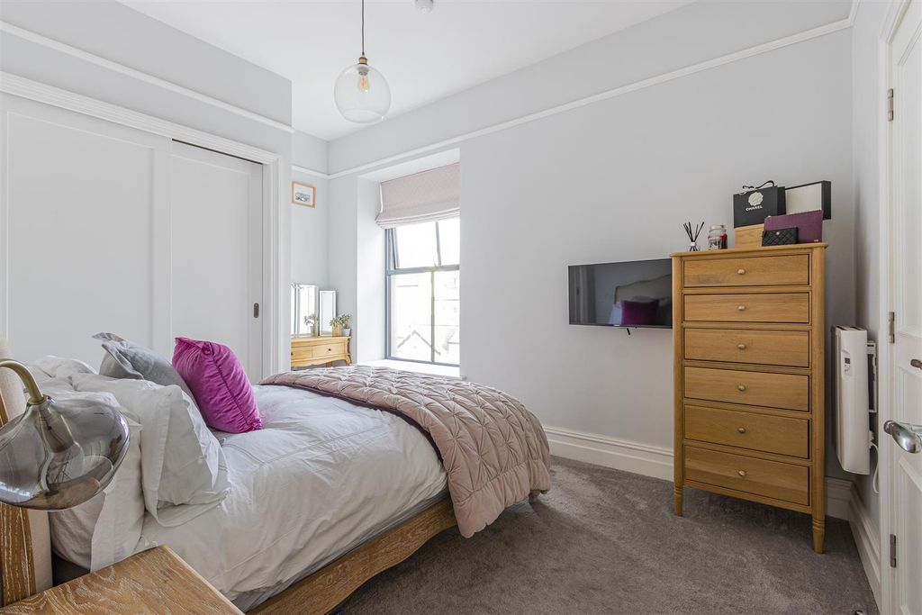 Additional image 5 of 2 bed flat for saleKestral Mews, Cathedral Road, Pontcanna CF11