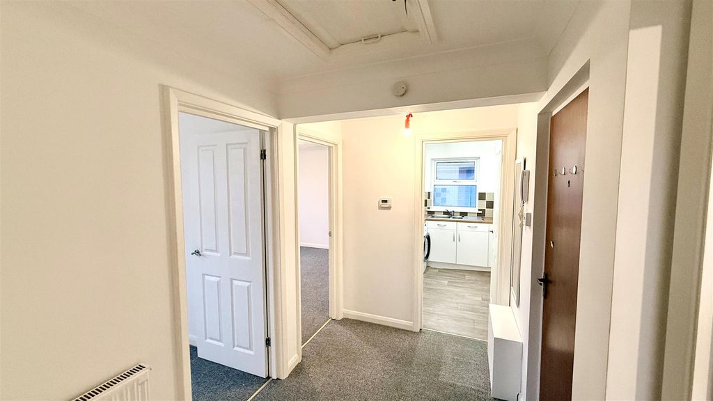 Additional image 9 of 2 bed flat for saleFreshwater, Isle Of Wight PO40
