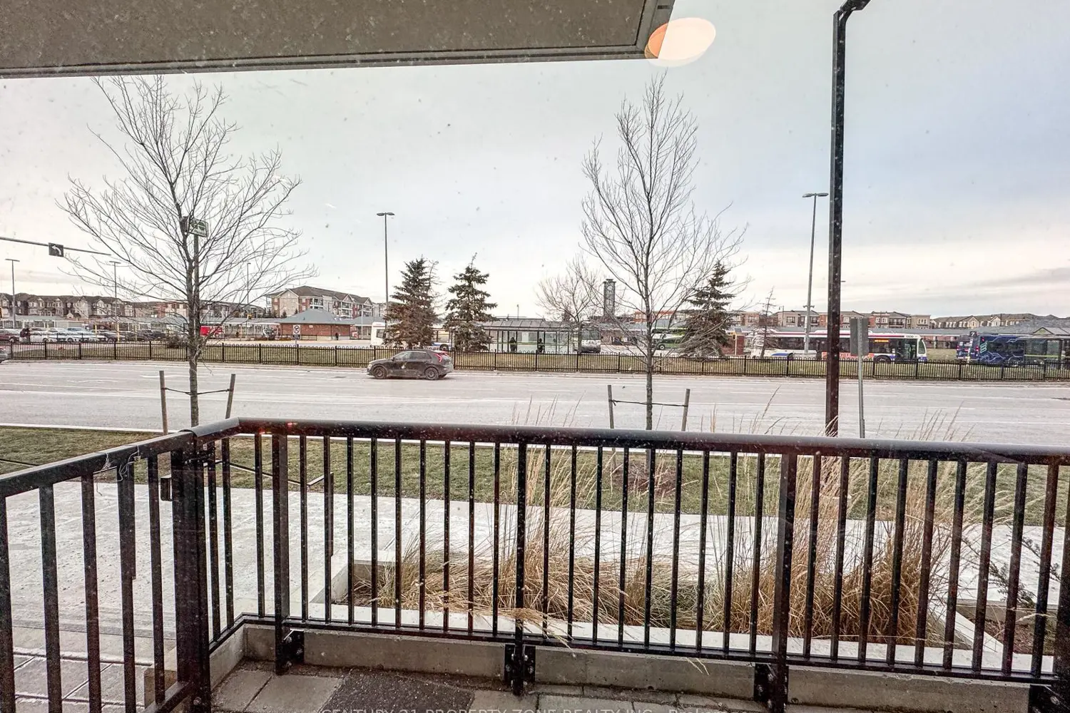 Additional image 9 of 20 Lagerfeld Drive 06