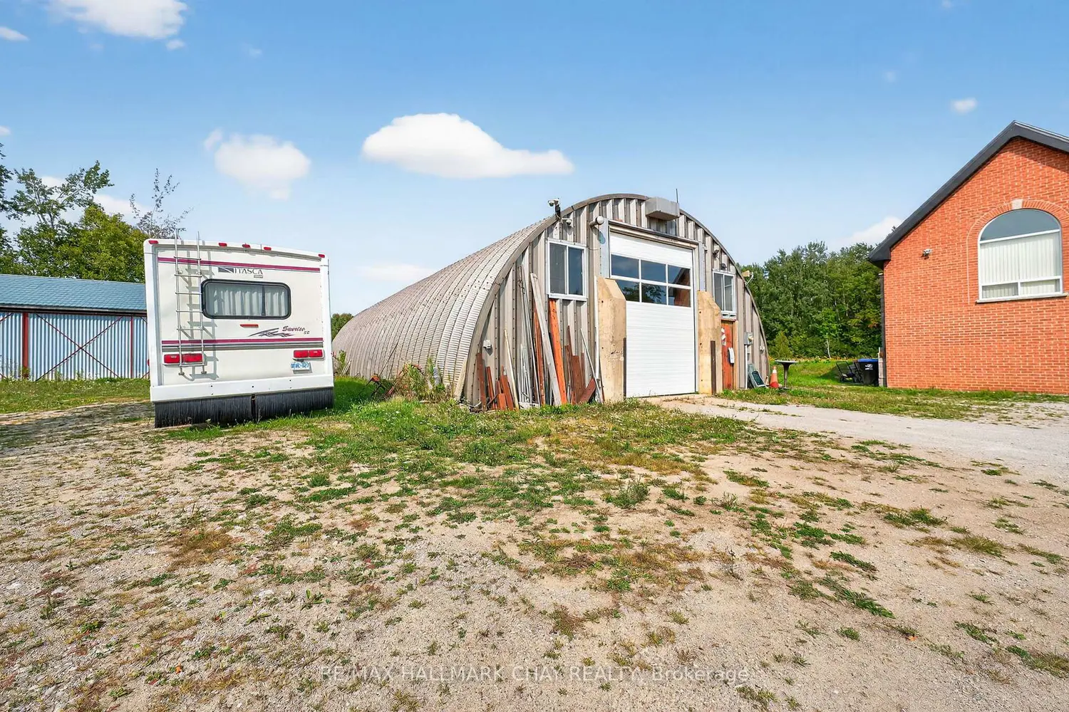 Additional image 3 of 2702 6Th Line