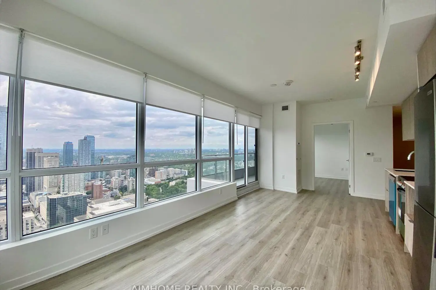 Additional image 4 of 395 Bloor Street 4902