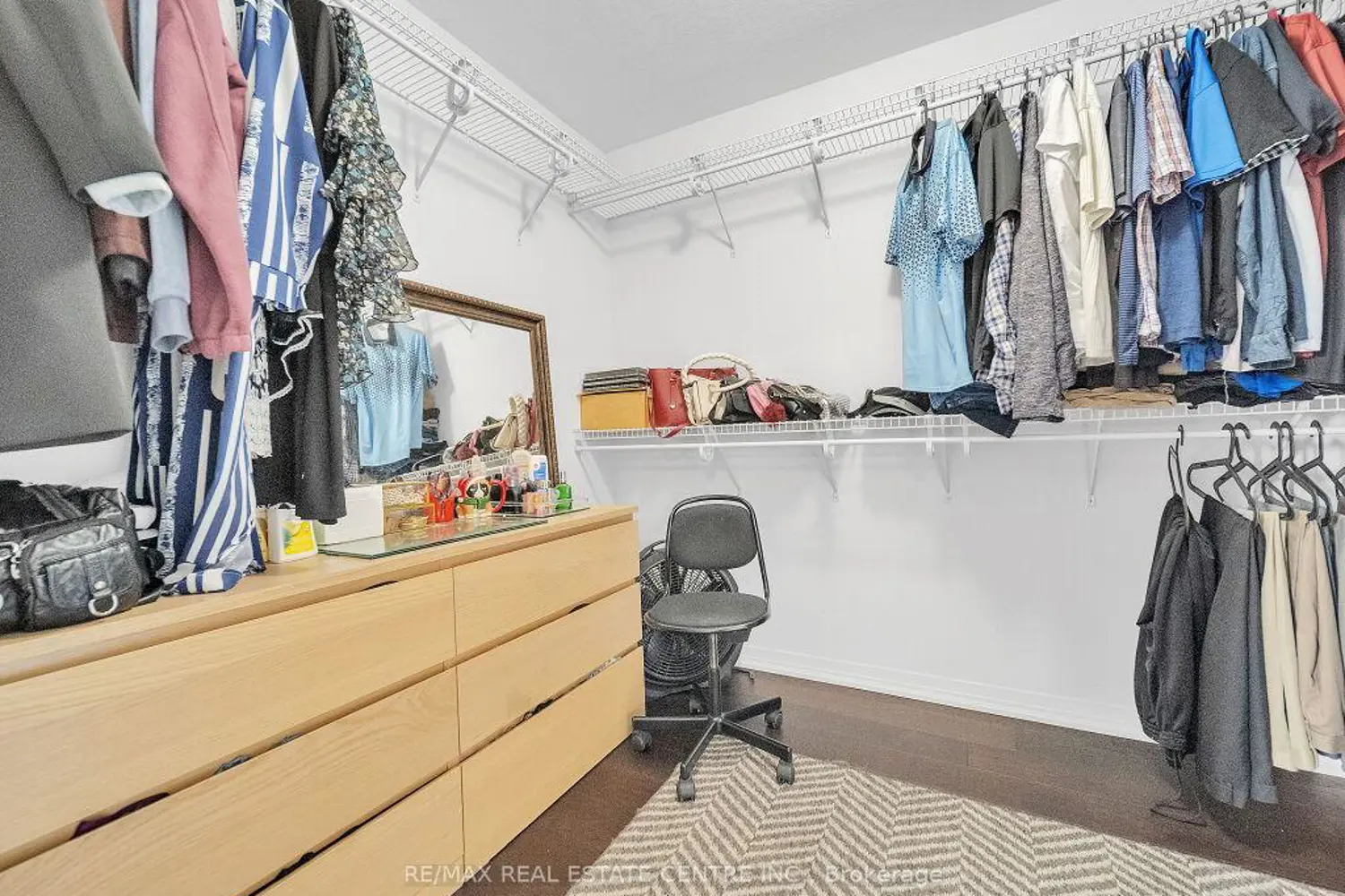 Additional image 14 of 30 Times Square Boulevard 177