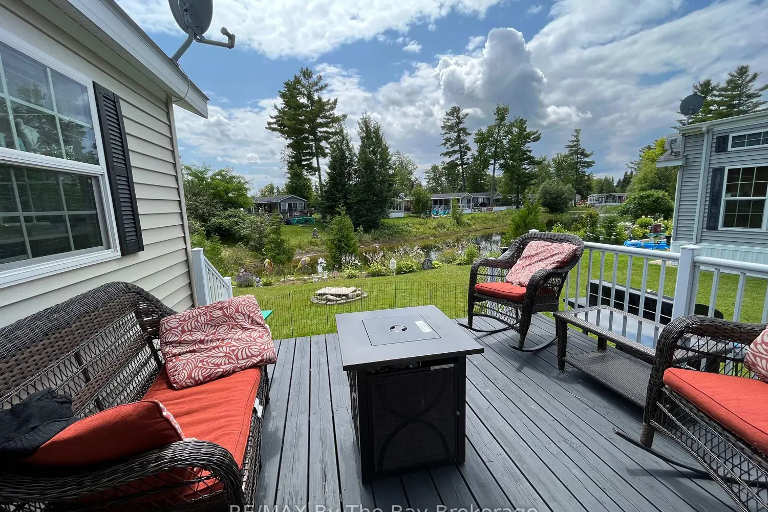 15 Kenora Trail photo 3