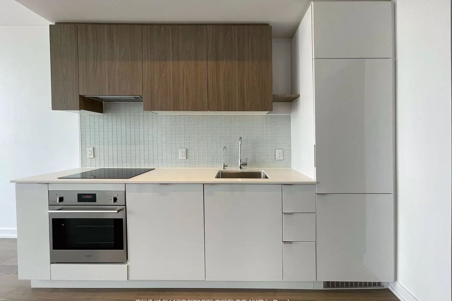 Additional image 7 of 161 Roehampton Avenue 2113